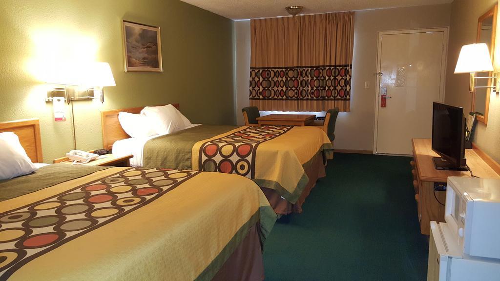 Budgetel Inn & Suites Butler Exteriér fotografie