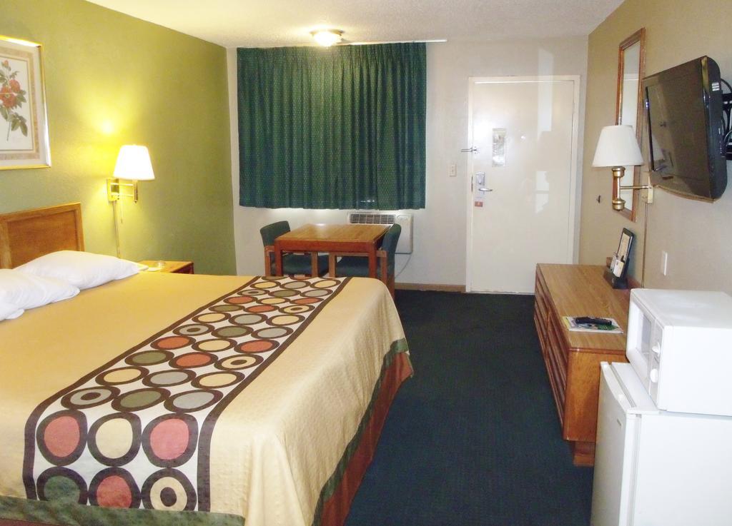 Budgetel Inn & Suites Butler Exteriér fotografie