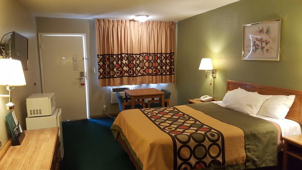 Budgetel Inn & Suites Butler Exteriér fotografie